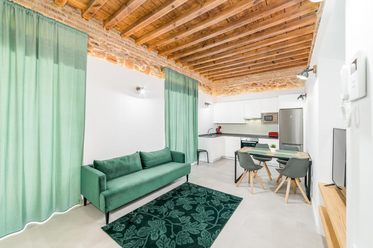 Suite Homes Sweet Postigos Terrace Malaga Luaran gambar